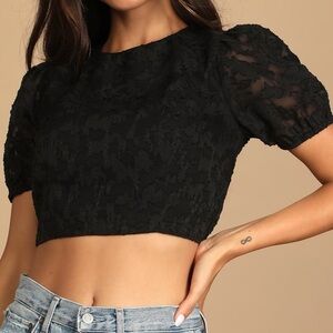 Lulu's Black Fitted Crop Blouse Short Sleeve